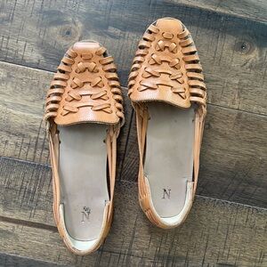 Nisolo Huaraches - sz 9